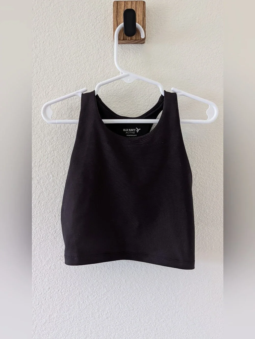 Old Navy Girls PowerSoft Black Racerback Crop Workout Tank Size 6-7